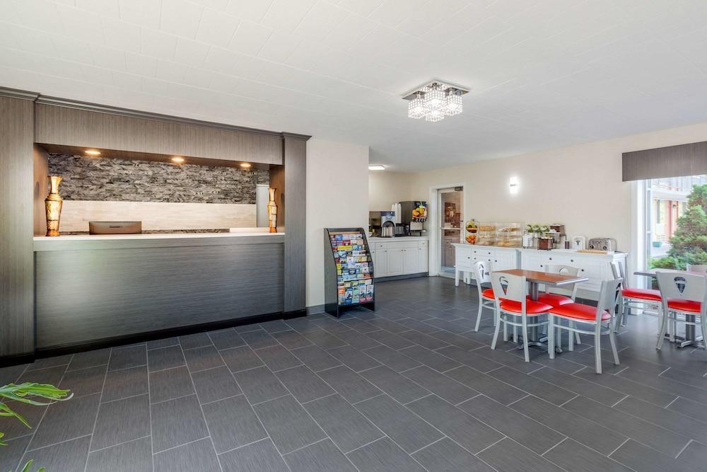 Rodeway Inn Mystic Bagian luar foto