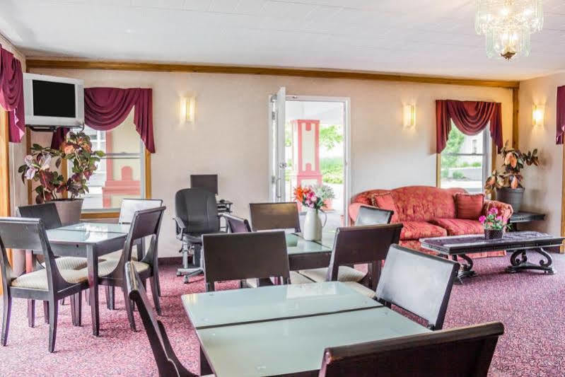 Rodeway Inn Mystic Bagian luar foto