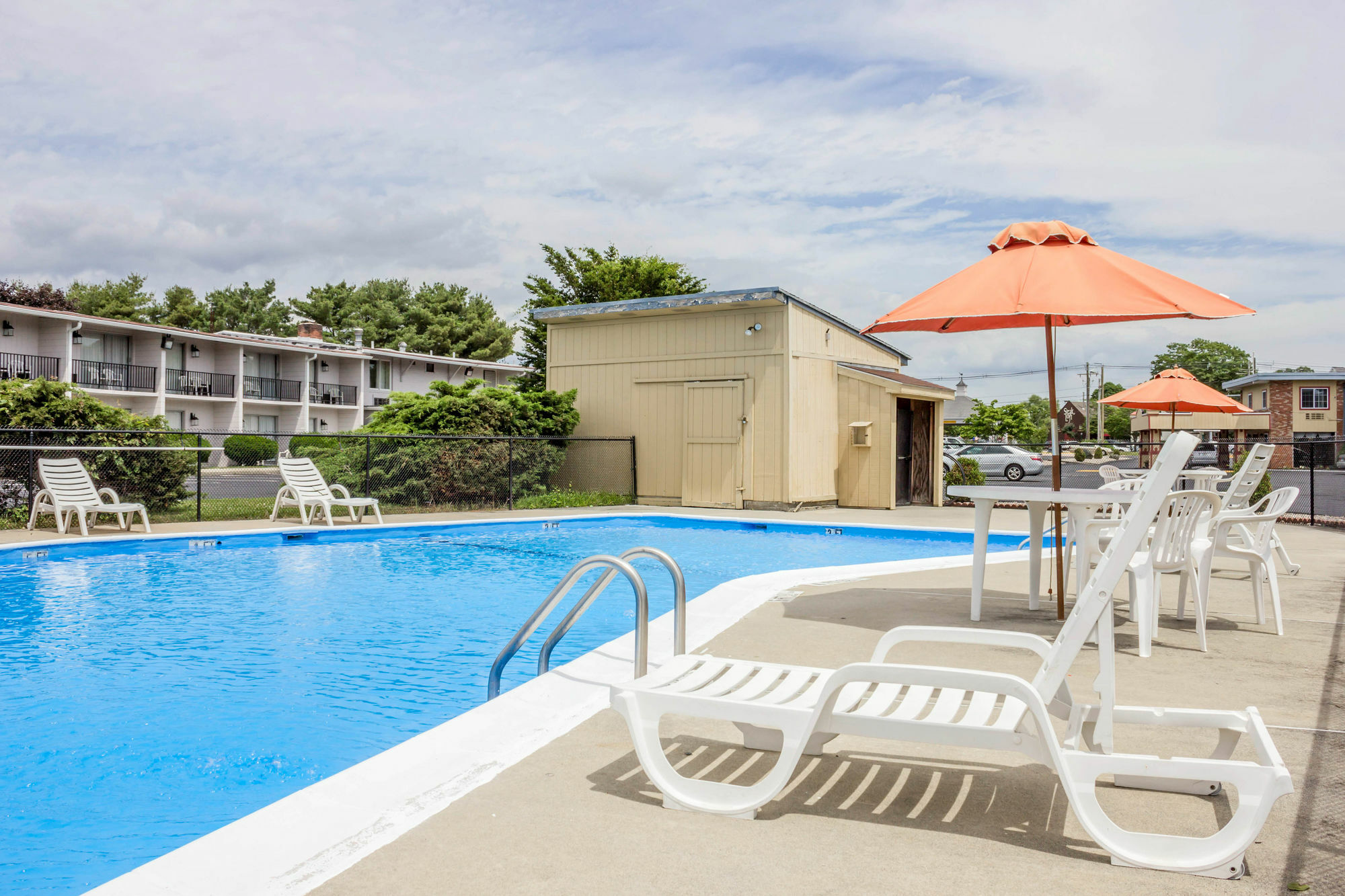 Rodeway Inn Mystic Bagian luar foto