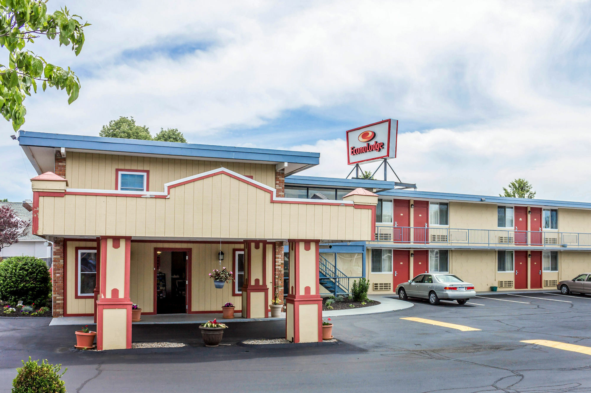 Rodeway Inn Mystic Bagian luar foto
